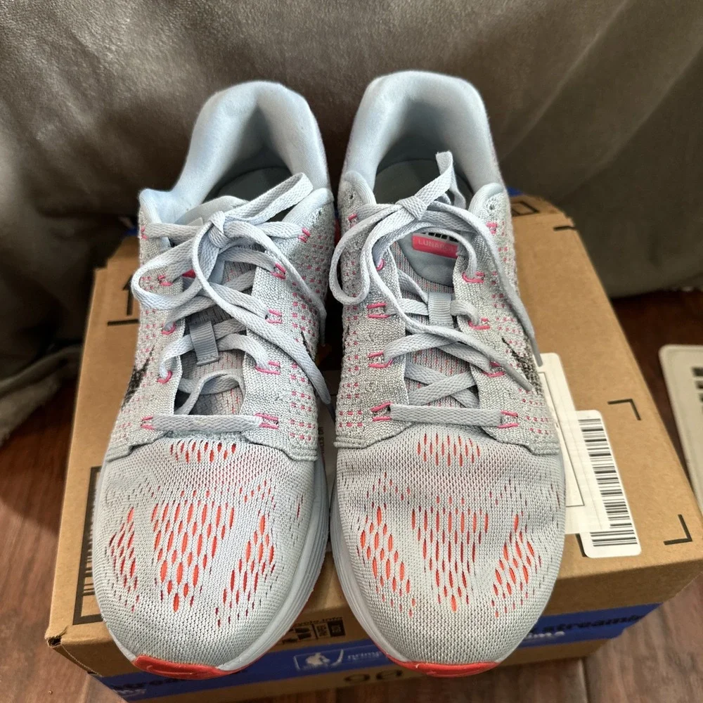 Nike LunarGlide 7 Running Shoes Women's Sz 9.5. Light Blue Pink Black Purple